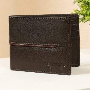 Men’s Classic Bi-Fold Design Brown Leather Wallet